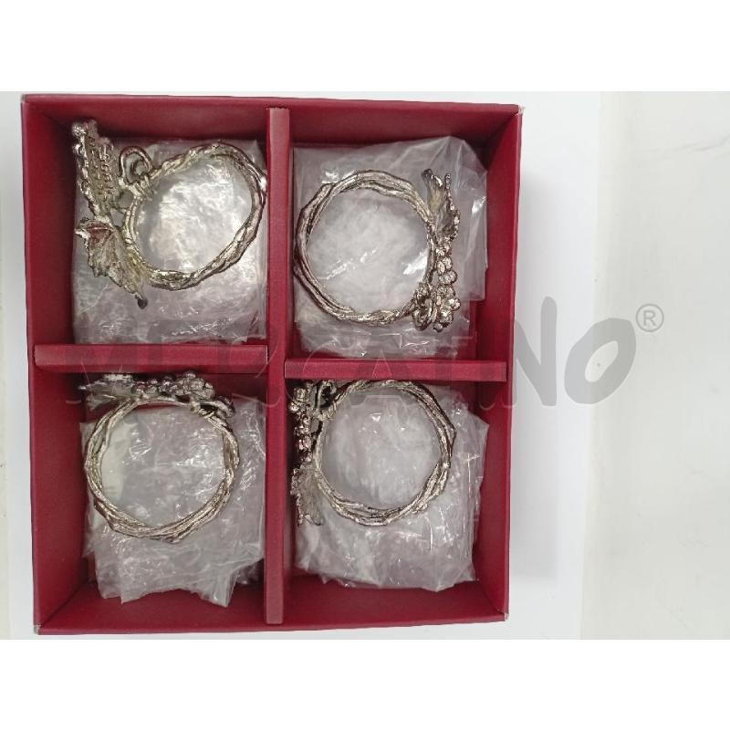 SET PORTA TOVAGLIOLI ANELLO UVA X4 | Mercatino dell'Usato Roma re di roma 2