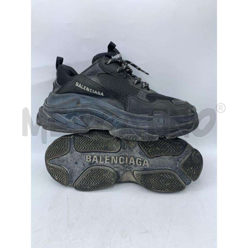SNEAKERS BALENCIAGA TRIPLE S NERO DETT DA RIVEDERE  | Mercatino dell'Usato Roma re di roma 2