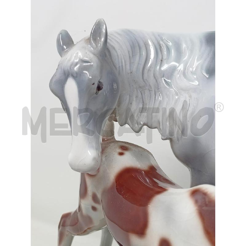 STATUA CERAMICA 2 CAVALLI AEROGRAFATI GRIGIO MARRONE | Mercatino dell'Usato Roma re di roma 2