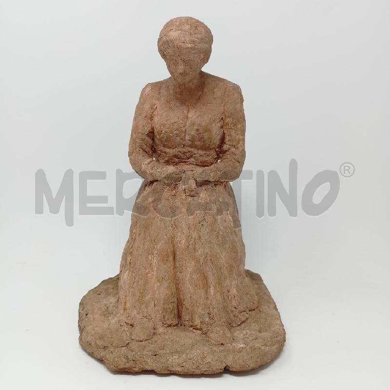 STATUA COCCIO DONNA SEDUTA ANTONIONI | Mercatino dell'Usato Roma re di roma 2