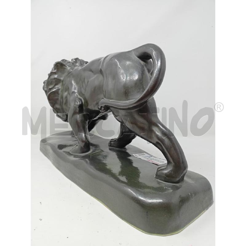 STATUA LEONE CERAMICA NERA BASE RETTANGOLARE EFFETTO BRONZO  | Mercatino dell'Usato Roma re di roma 3