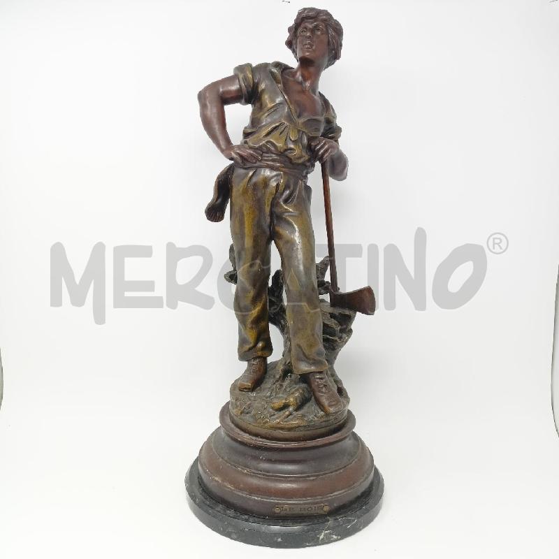 STATUA METALLO UOMO ASCIA LE BOIS BASE MARMO  | Mercatino dell'Usato Roma re di roma 1