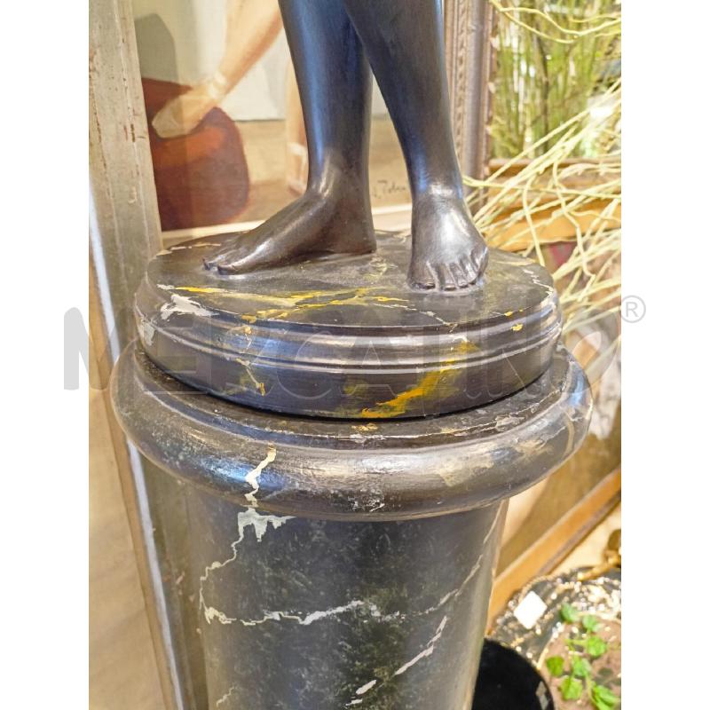 STATUA +COLONNA GESSO VENERE EFFETTO MARMO NERO | Mercatino dell'Usato Roma re di roma 4