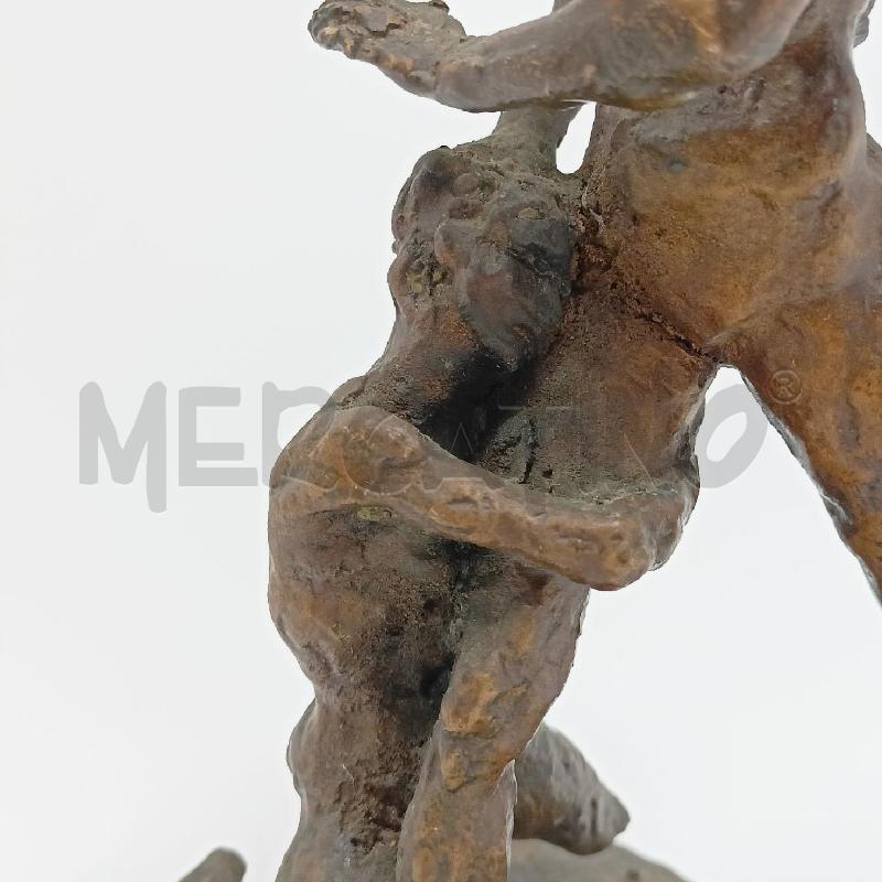 STATUETTA BRONZO PERSONE  DISPERATE M. TOMMASI | Mercatino dell'Usato Roma re di roma 3