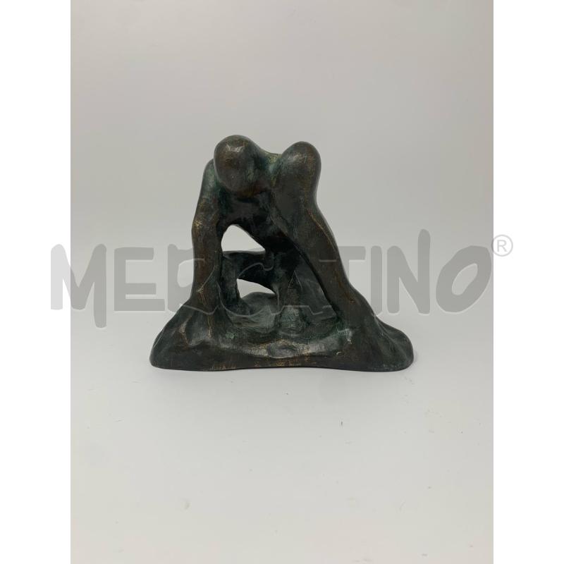 STATUETTA BRONZO UOMO ACCOVACCIATO | Mercatino dell'Usato Roma re di roma 1