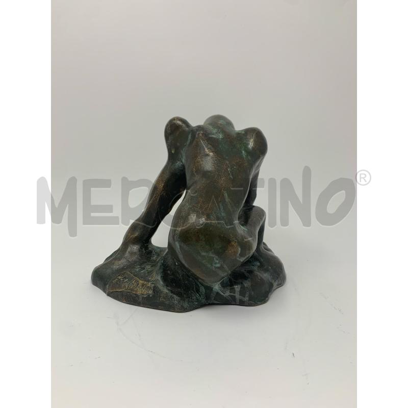 STATUETTA BRONZO UOMO ACCOVACCIATO | Mercatino dell'Usato Roma re di roma 3