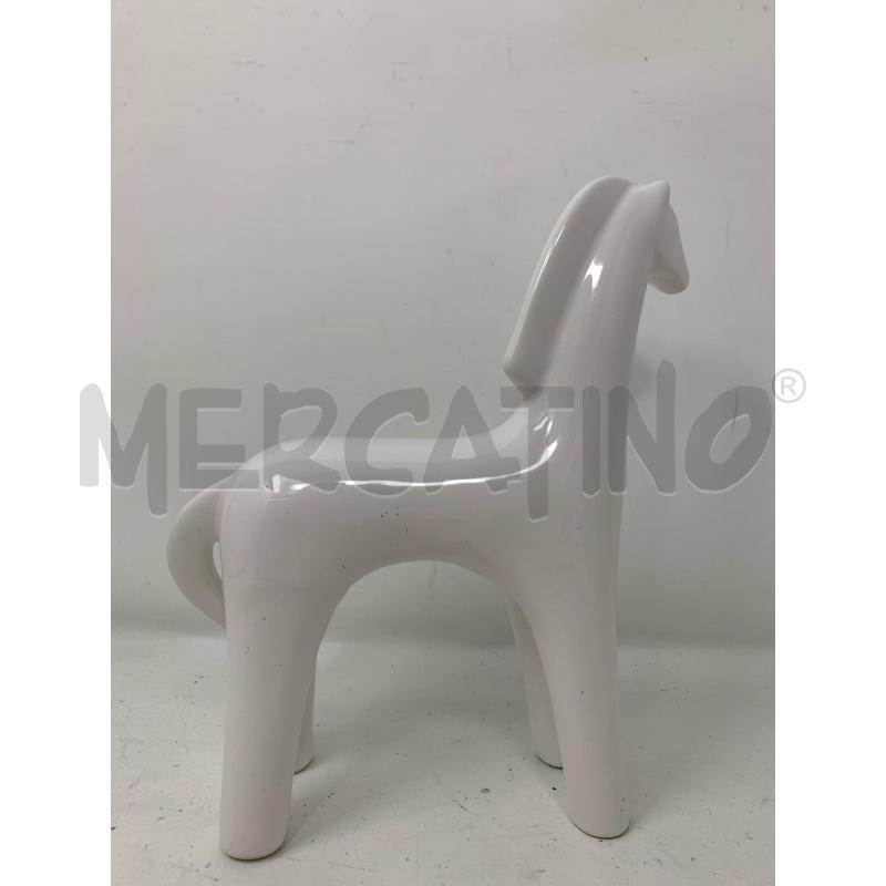 STATUETTA CERAMICA CAVALLO BIANCA  | Mercatino dell'Usato Roma re di roma 3