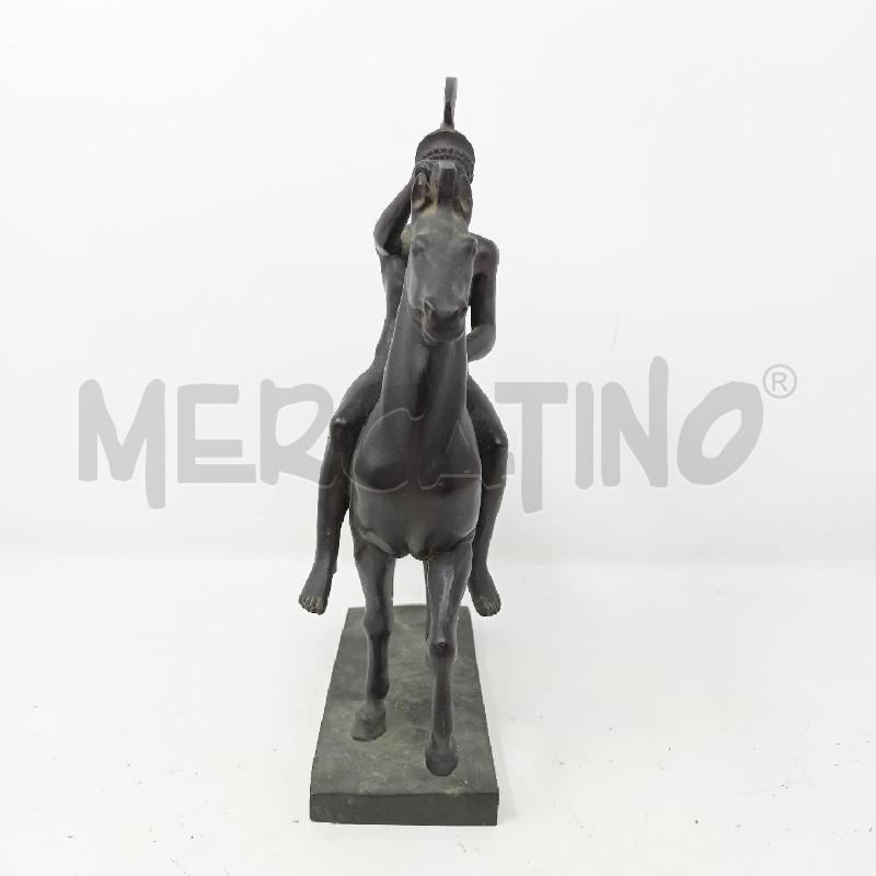 STATUETTA IN BRONZO GUARRIERO A CAVALLO STILE CLASSICO  | Mercatino dell'Usato Roma re di roma 2