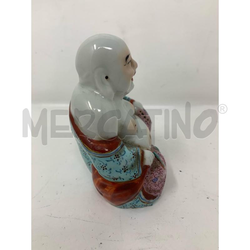 STATUETTA PORCELLANA BUDDHA SEDUTO MANTELLO TURCHESE ROSA DEC FLOREALE | Mercatino dell'Usato Roma re di roma 2