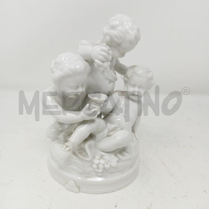 STATUETTA PORCELLANA CAPO DI MONTE TRE PUTTI | Mercatino dell'Usato Roma re di roma 2
