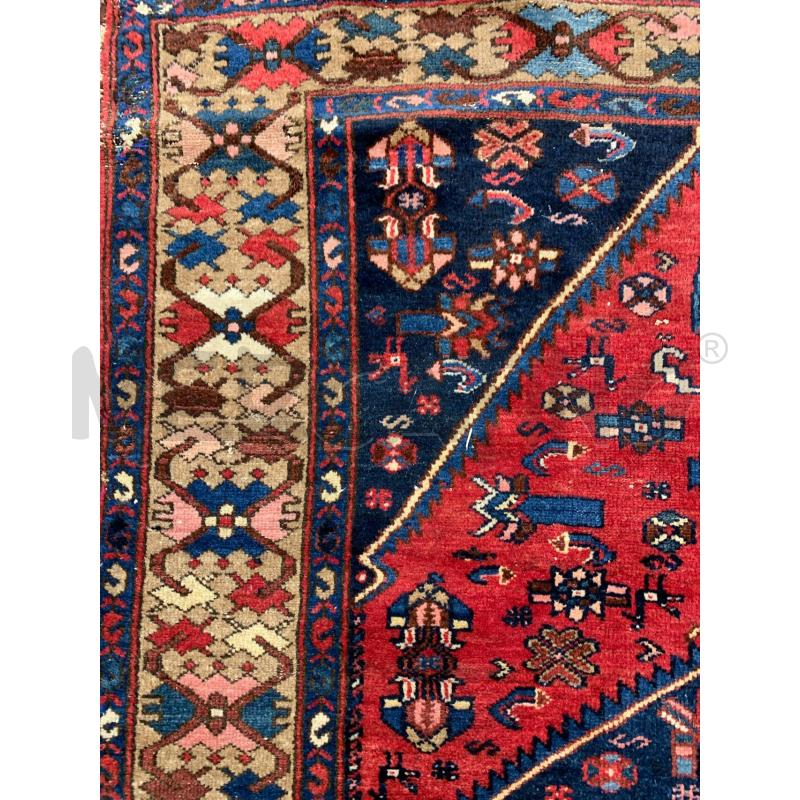 TAPPETO 184X126 ROMBO BLU IN ROMBO ROSSO CENTRAL DIFETTI  | Mercatino dell'Usato Roma re di roma 4