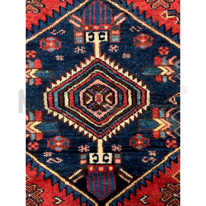 TAPPETO 184X126 ROMBO BLU IN ROMBO ROSSO CENTRAL DIFETTI  | Mercatino dell'Usato Roma re di roma 5