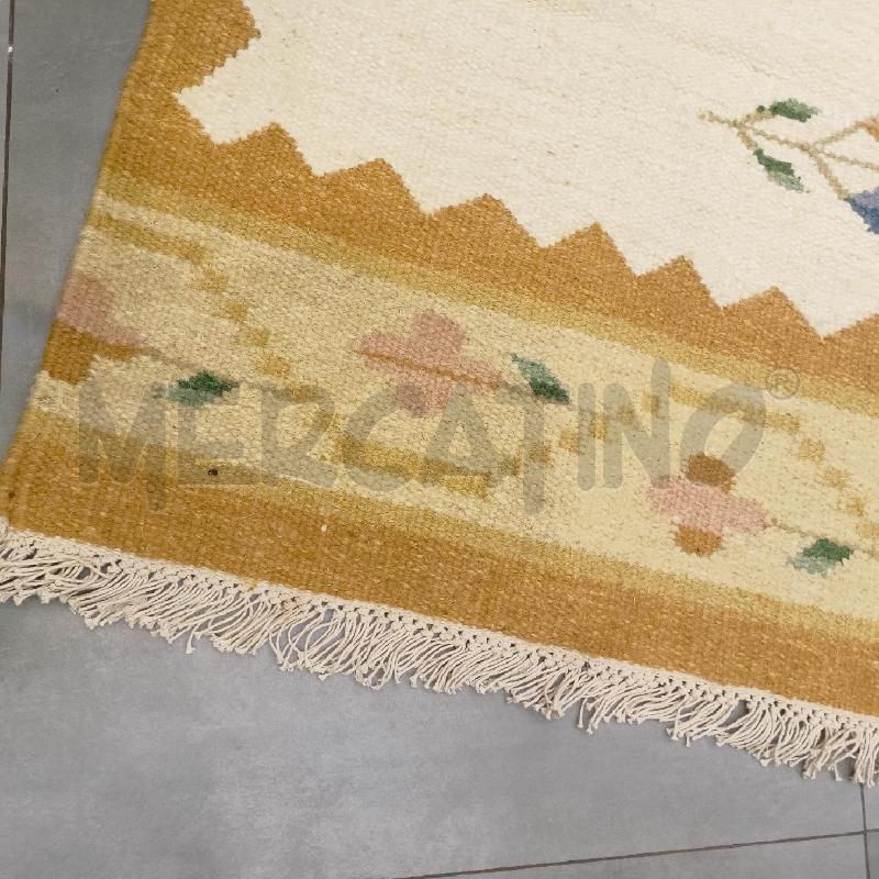 TAPPETO LANA ETNICO 140X200 FIORI STILIZZATI CONTORNO BEIGE | Mercatino dell'Usato Roma re di roma 3
