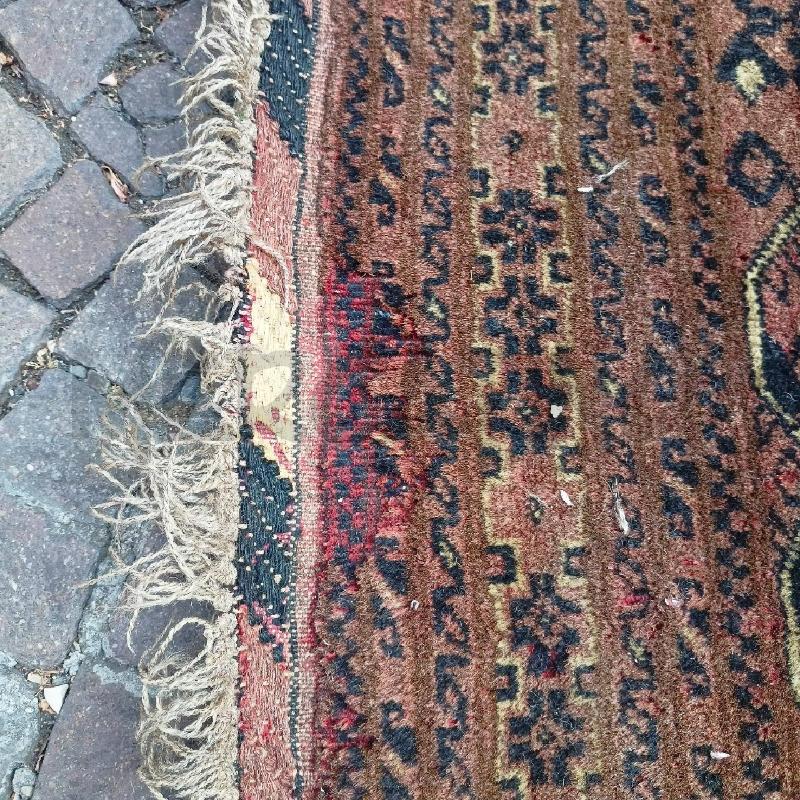 TAPPETO MARRONE 180X130 FIORI NERI  | Mercatino dell'Usato Roma re di roma 2