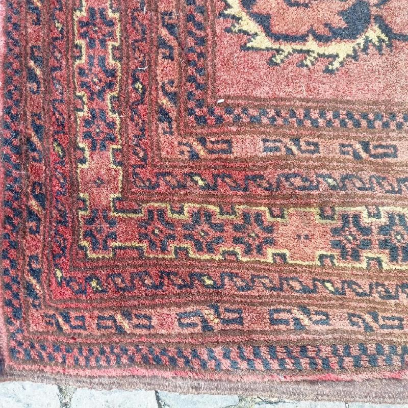 TAPPETO MARRONE 180X130 FIORI NERI  | Mercatino dell'Usato Roma re di roma 5