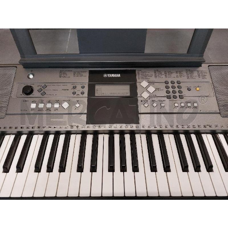 TASTIERA MUSICALE YAMAHA YPT-330 COMPLETA FUNZIONANTE  | Mercatino dell'Usato Roma re di roma 5