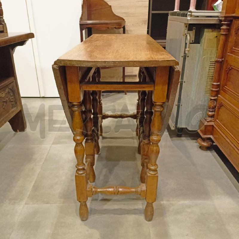 TAVOLO BANDELLE LEGNO NOCE | Mercatino dell'Usato Roma re di roma 2
