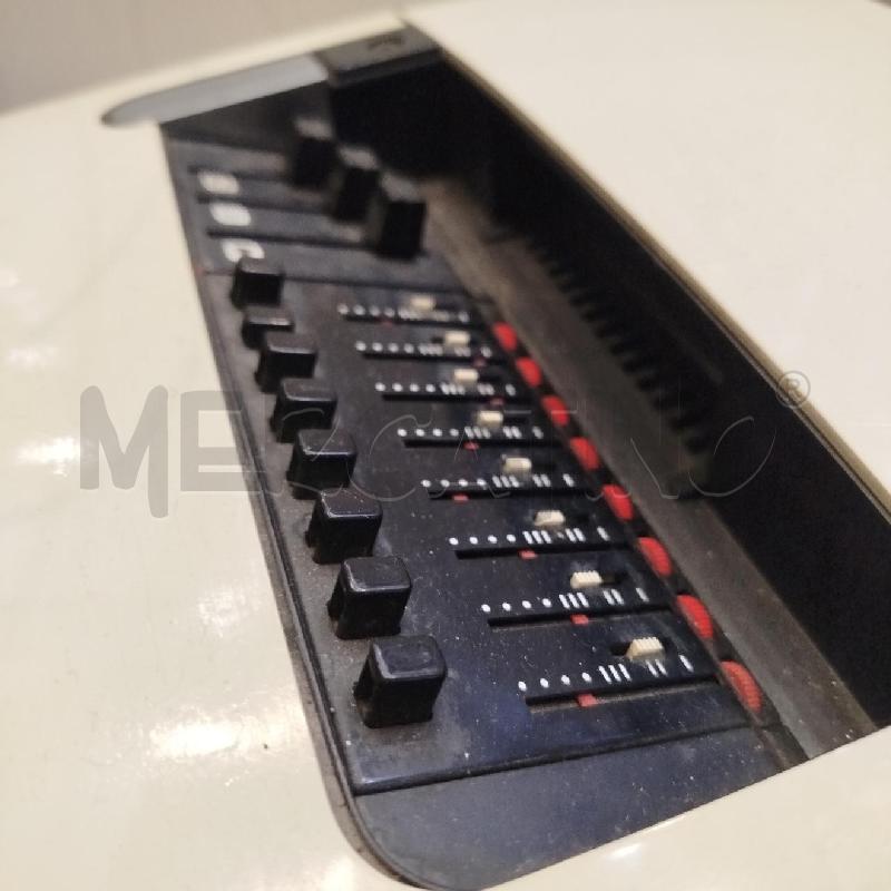 TELEVISORE VINTAGE ANNI 70 MAGNADYNE ALFA BIANCO E NERO NON FUNZIONANTE | Mercatino dell'Usato Roma re di roma 5