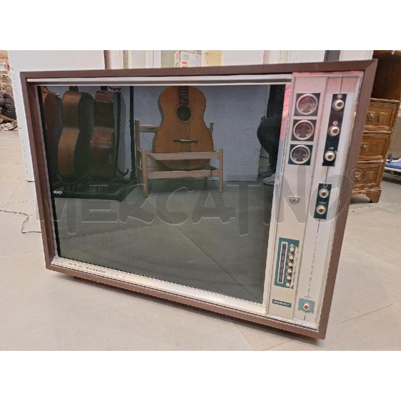 TELEVISORE VINTAGE INDESIT T 24 SI | Mercatino dell'Usato Roma re di roma 1