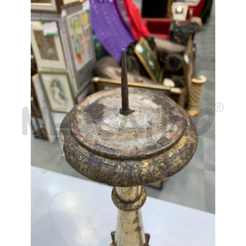 TORCIERI COPPIA LEGNO DORATO 3PIEDI EPOCA STELO FOGLIE  | Mercatino dell'Usato Roma re di roma 2