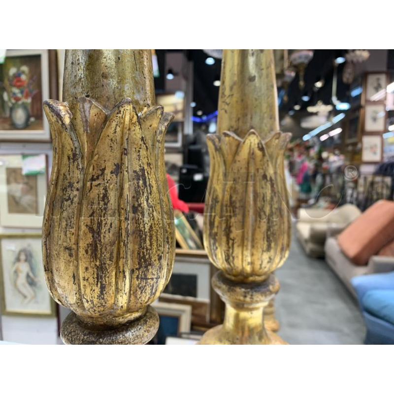 TORCIERI COPPIA LEGNO DORATO 3PIEDI EPOCA STELO FOGLIE  | Mercatino dell'Usato Roma re di roma 5
