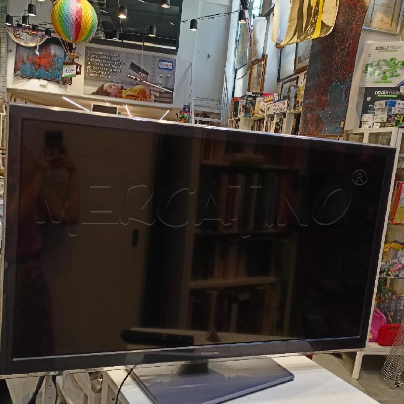 TV PANASONIC TX-L42ET5E CON TELECOMANDO TEST OK | Mercatino dell'Usato Roma re di roma 1