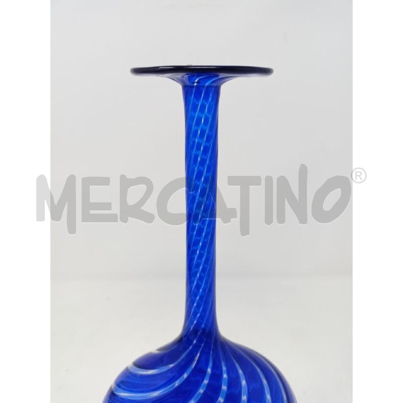 VASETTO VETRO BLU A FASCI TRASPARENTE SPIRALI COLLO STRETTO | Mercatino dell'Usato Roma re di roma 3