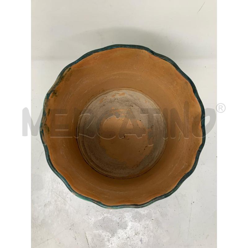 VASO CACHEPOT TERRACOTTA DEC FIORE GIALLO BORDO BLU DIFETTI | Mercatino dell'Usato Roma re di roma 2