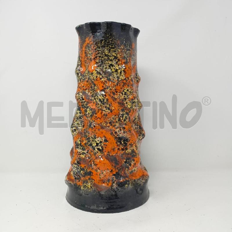 VASO CERAMICA A VULVANO NERO STRIATO ARANCIO | Mercatino dell'Usato Roma re di roma 1