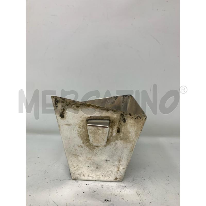 VASO JORDAN SHEFFIELD 13 CM QUADRATO BORDO IRREGOLARE BIANSDATO  | Mercatino dell'Usato Roma re di roma 2