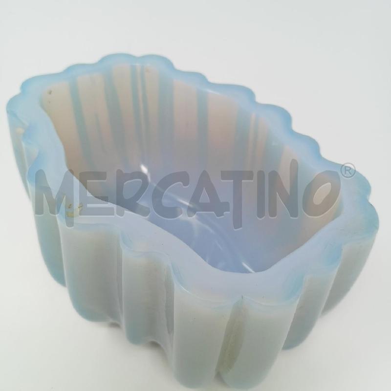 VASO VETRO OPALESCENTE COSTOLATO EPOCA | Mercatino dell'Usato Roma re di roma 2