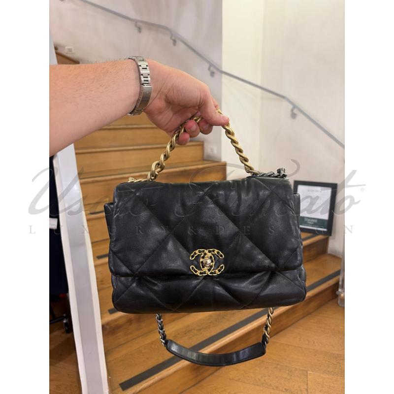 BORSA CHANEL 19 NERA PELLE TRAPUNTATA 30339478 | Mercatino dell'Usato Roma parioli 5