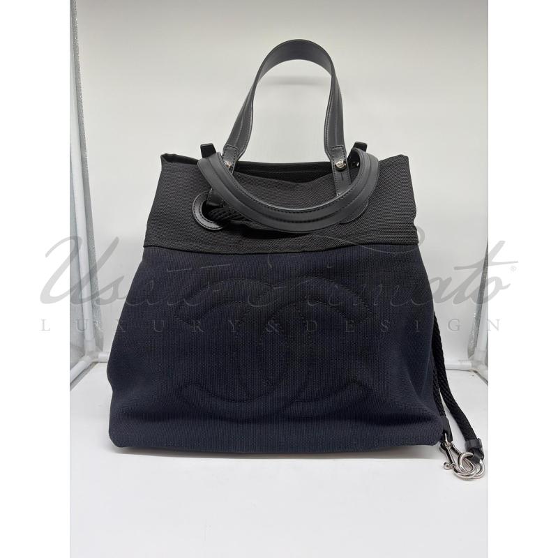BORSA CHANEL TELA E PELLE NERA BLU COD 13519148 | Mercatino dell'Usato Roma parioli 1