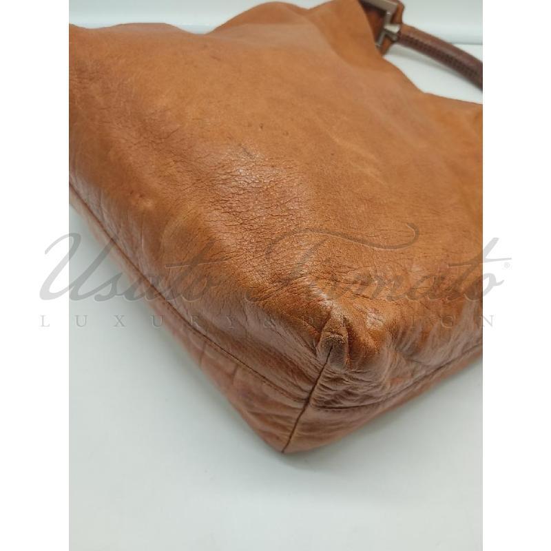 BORSA DONNA FENDI PELLE SECCHIELLO MARRONE  DA RIV | Mercatino dell'Usato Roma parioli 3