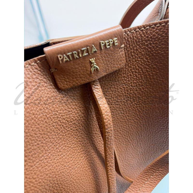 BORSA DONNA PATRIZIA PEPE PELLE MARRONE  | Mercatino dell'Usato Roma parioli 3