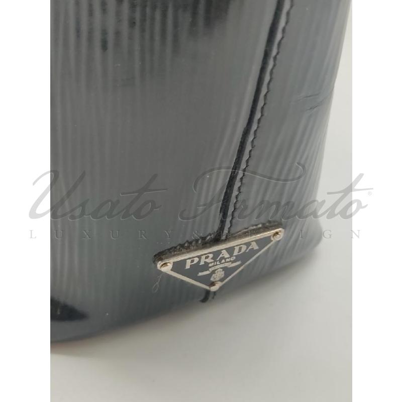 BORSA DONNA PRADA PELLE LUCIDA NERA COD 56 | Mercatino dell'Usato Roma parioli 3