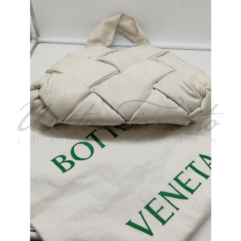 BORSA DONNA  BOTTEGA VENETA PADDED LOCK PELLE BIANCA COD IN CHIP | Mercatino dell'Usato Roma parioli 2