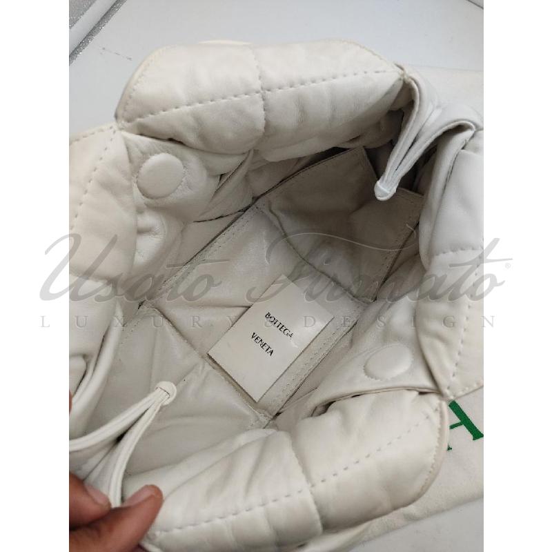 BORSA DONNA  BOTTEGA VENETA PADDED LOCK PELLE BIANCA COD IN CHIP | Mercatino dell'Usato Roma parioli 3