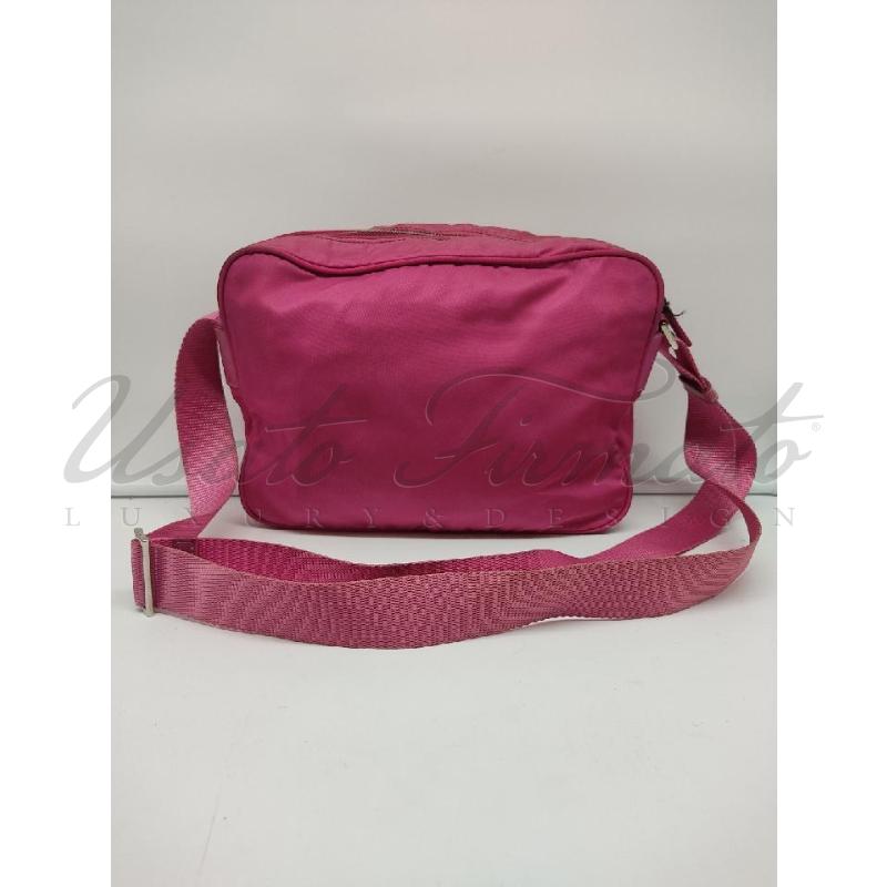 BORSA PRADA NYLON ROSA COD 42 | Mercatino dell'Usato Roma parioli 2