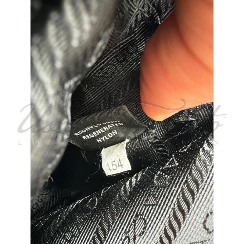 BORSA PRADA RE-NYLON NERA  | Mercatino dell'Usato Roma parioli 4