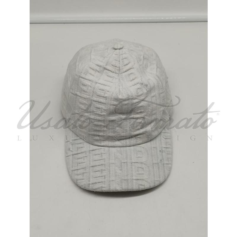 CAPPELLO FENDI BY MARC JACOBS FF BIANCO  | Mercatino dell'Usato Roma parioli 2