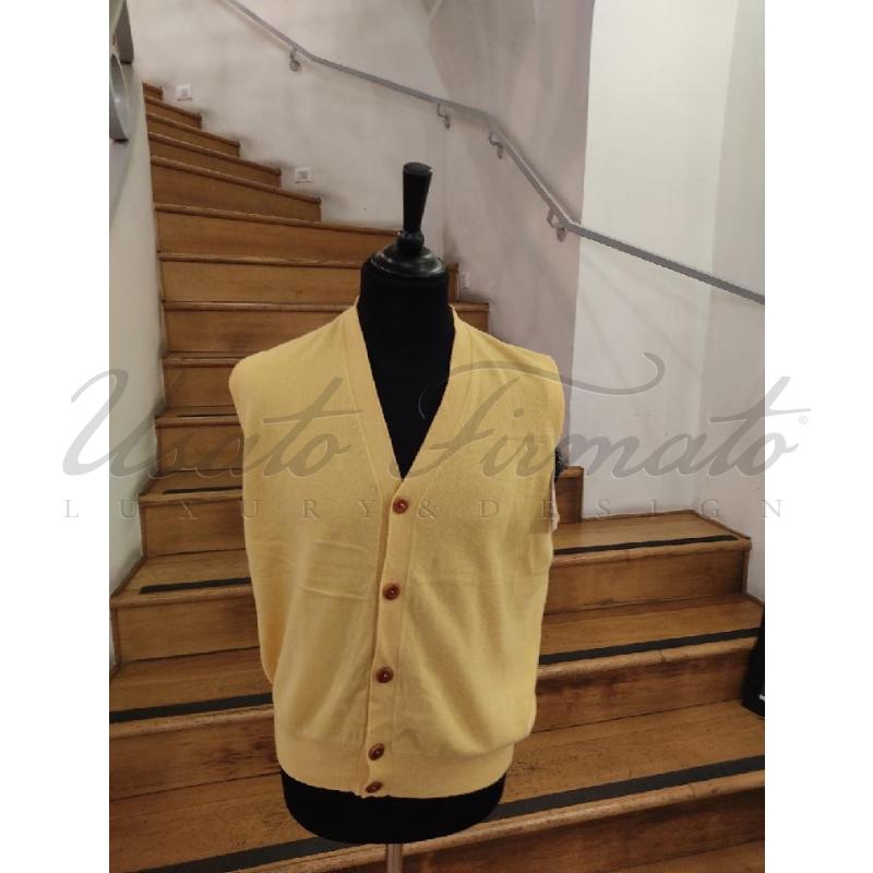 GILET UOMO CASHMERE GIALLO TG L | Mercatino dell'Usato Roma parioli 1
