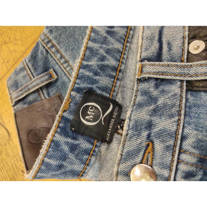 JEANS DONNA ALEXANDER MCQUEEN TG 26 | Mercatino dell'Usato Roma parioli 5