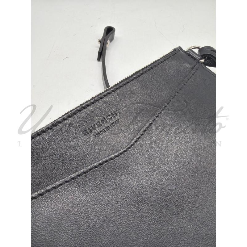 POCHETTE GIVENCHY NERA PELLE  | Mercatino dell'Usato Roma parioli 3