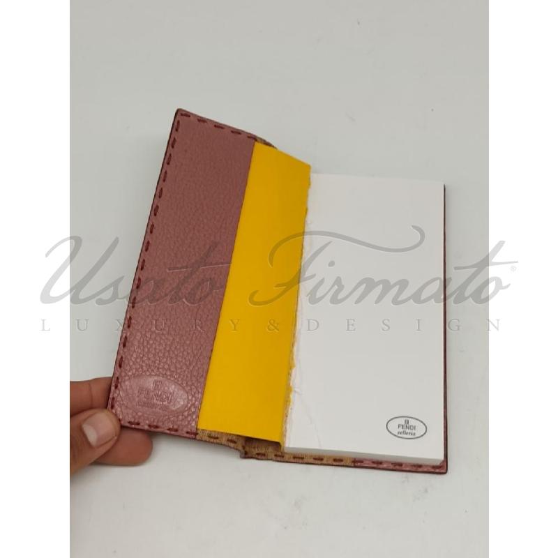 PORTA DOCUMENTI FENDI SELLERIA ROSA PELLE | Mercatino dell'Usato Roma parioli 2