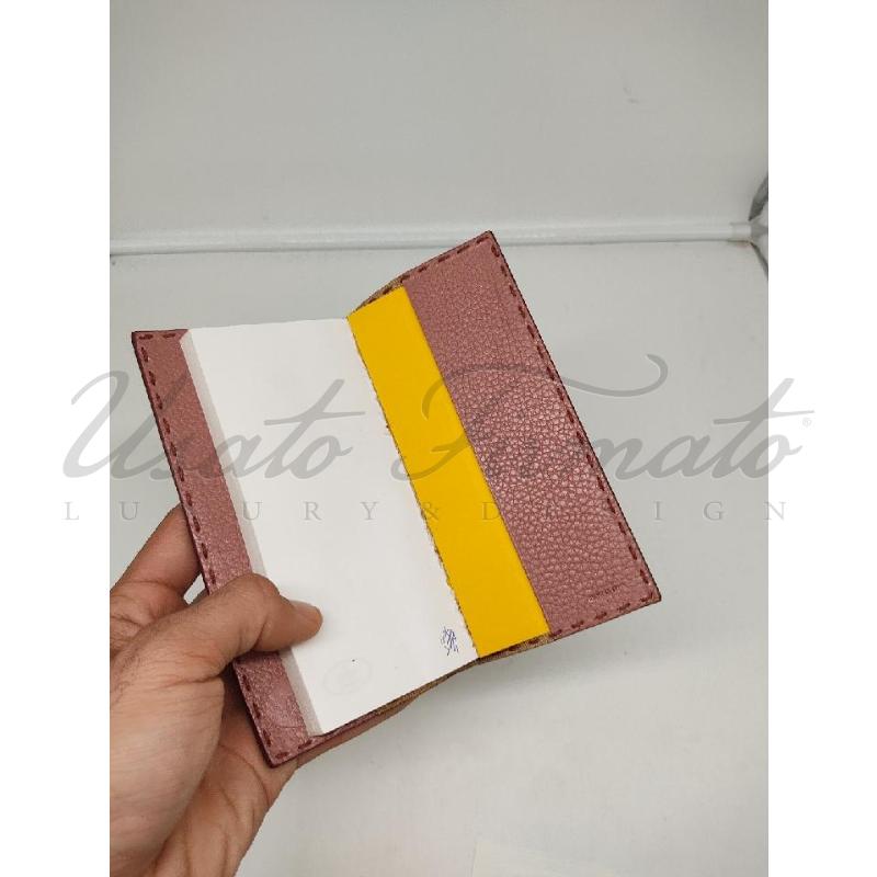 PORTA DOCUMENTI FENDI SELLERIA ROSA PELLE | Mercatino dell'Usato Roma parioli 3