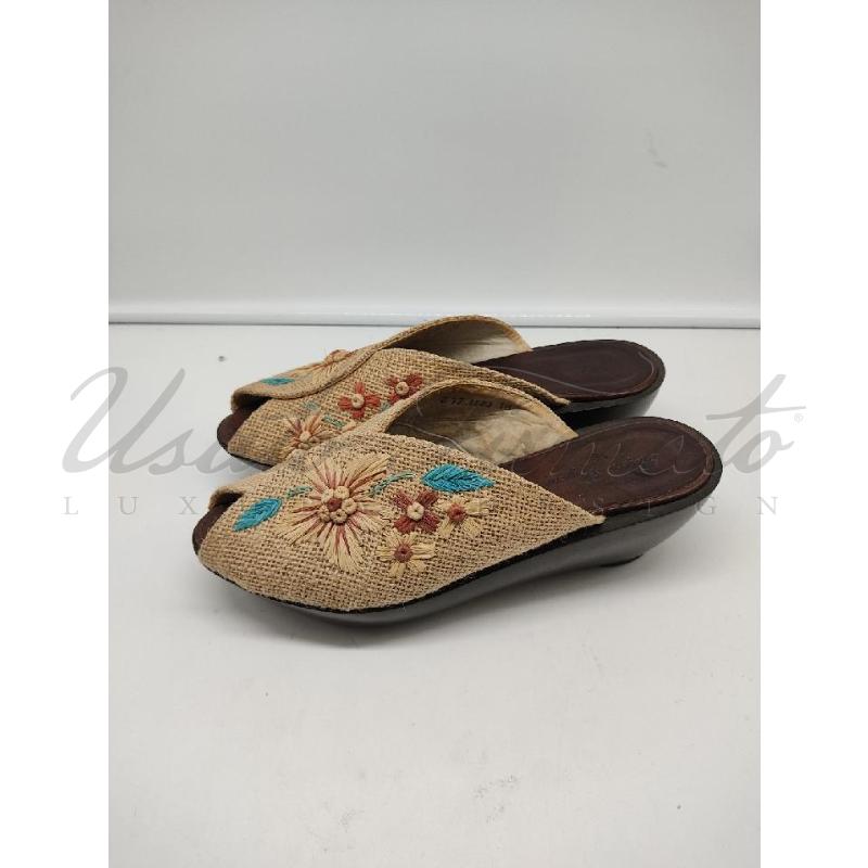 SANDALI DONNA CLERGERIE PARIS FIORI BEIGE TG 8 | Mercatino dell'Usato Roma parioli 2