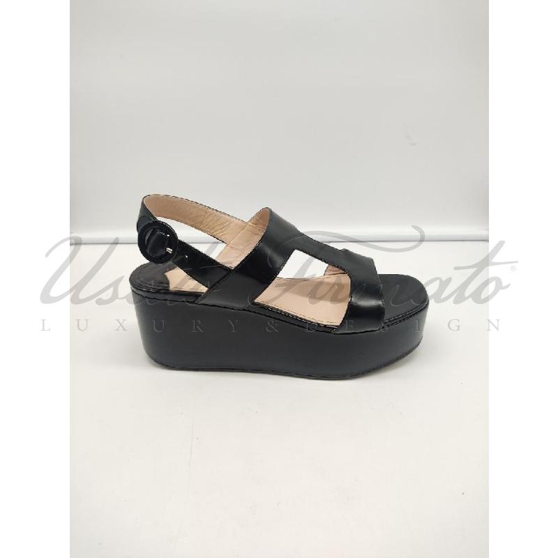 SANDALI DONNA PRADA NERI PELLE TG. 38.5 | Mercatino dell'Usato Roma parioli 1