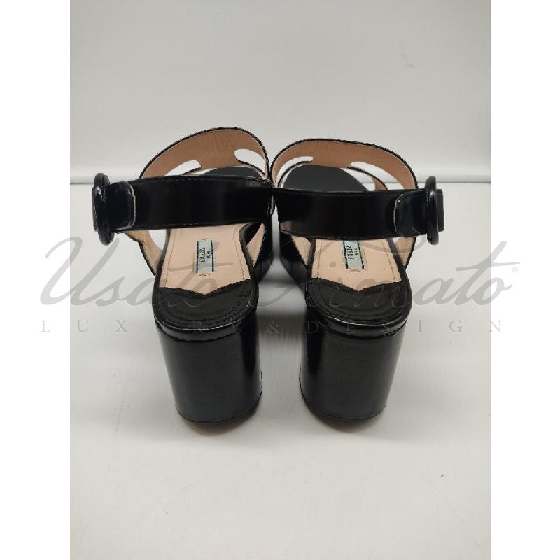 SANDALI DONNA PRADA NERI PELLE TG. 38.5 | Mercatino dell'Usato Roma parioli 3