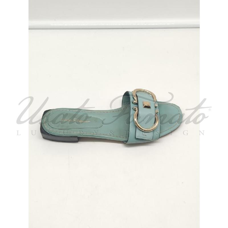 SANDALI DONNA SALVATORE FERRAGAMO VERDE ACQUA PELLE MORSETTO  | Mercatino dell'Usato Roma parioli 1